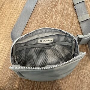 Lululemon Everyday Belt Bag 1L in Silver Drop